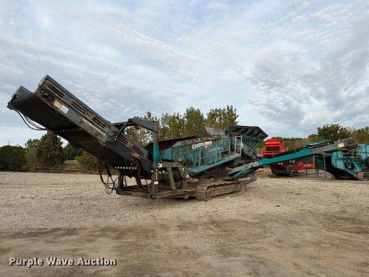 image for item FK2162 2014 Powerscreen Warrior 1800 screening plant