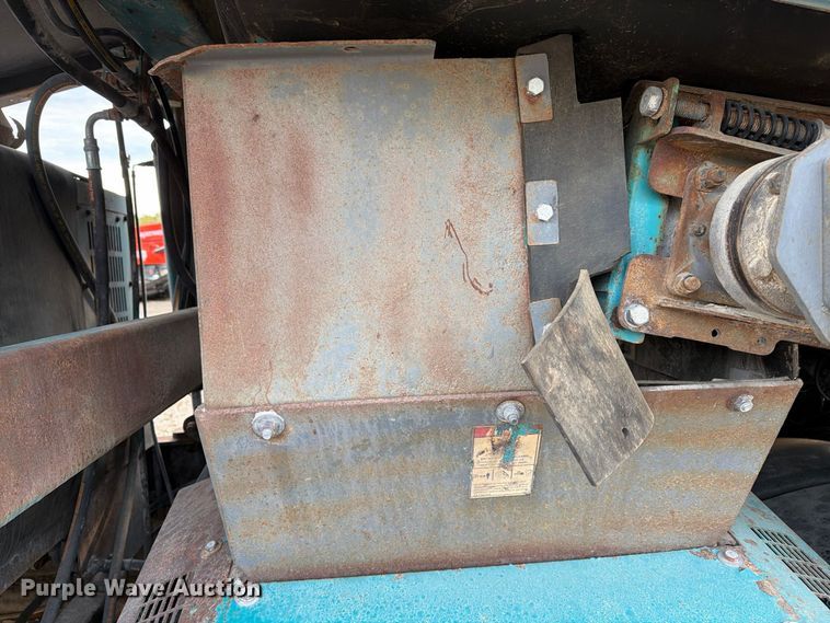image for item FK2162 2014 Powerscreen Warrior 1800 screening plant