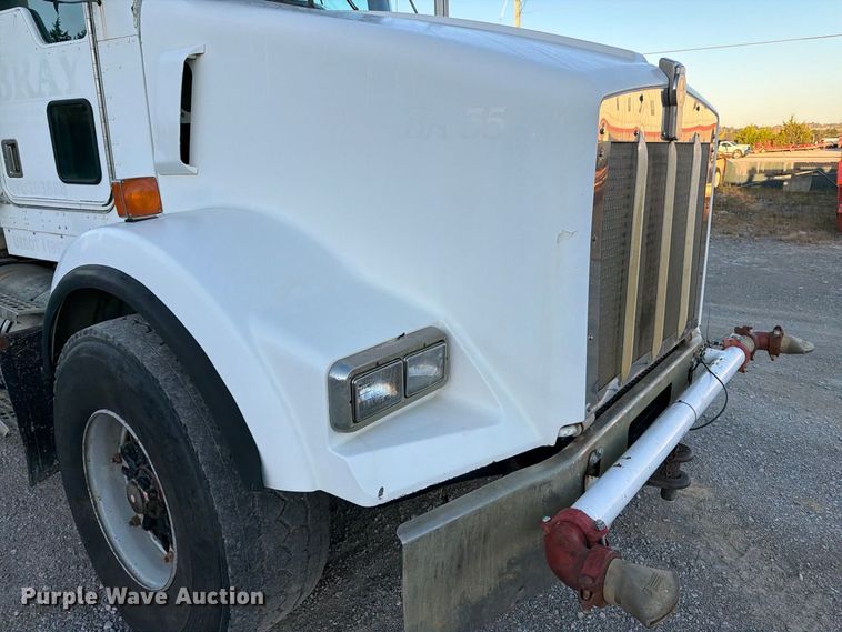 image for item FK2177 2000 Kenworth T800 water truck