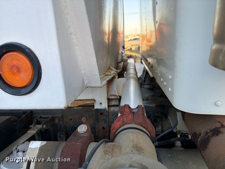 image for item FK2177 2000 Kenworth T800 water truck