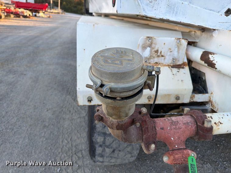 image for item FK2177 2000 Kenworth T800 water truck