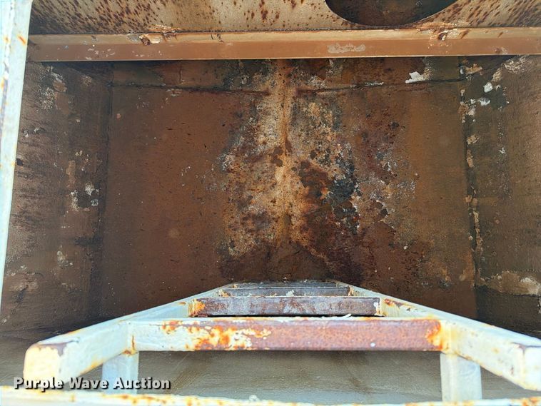 image for item FK2177 2000 Kenworth T800 water truck