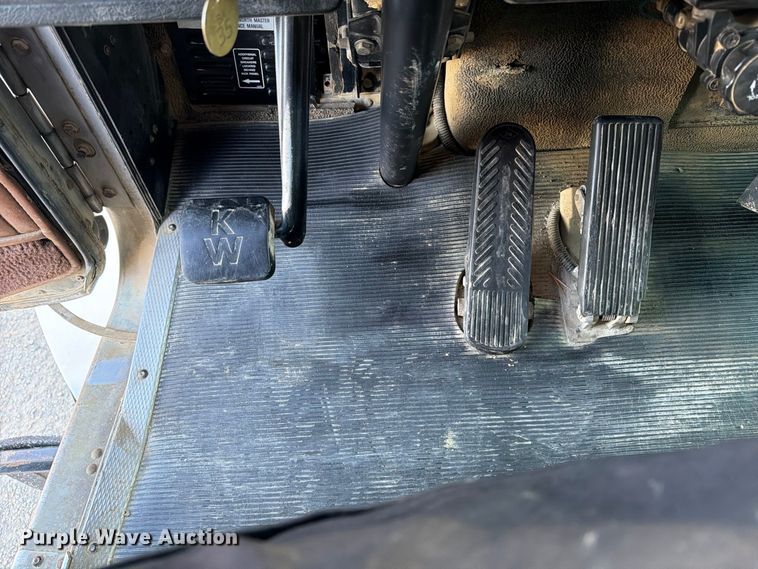 image for item FK2177 2000 Kenworth T800 water truck