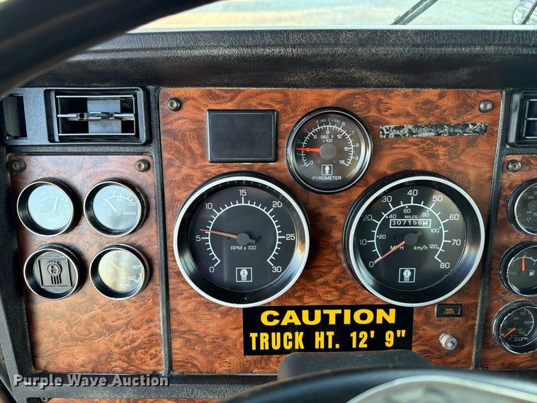 image for item FK2177 2000 Kenworth T800 water truck