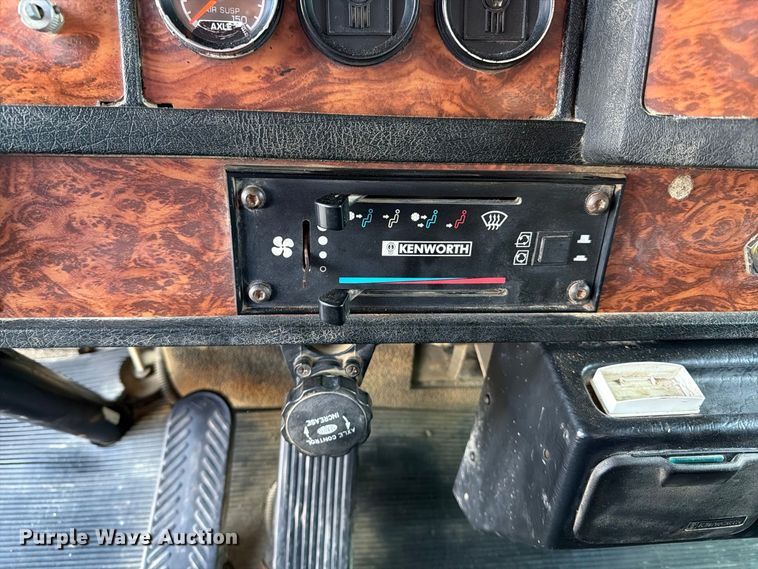 image for item FK2177 2000 Kenworth T800 water truck