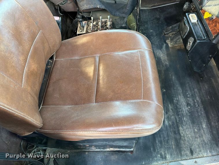 image for item FK2177 2000 Kenworth T800 water truck