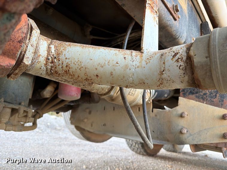 image for item FK2177 2000 Kenworth T800 water truck
