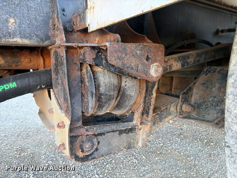 image for item FK2177 2000 Kenworth T800 water truck