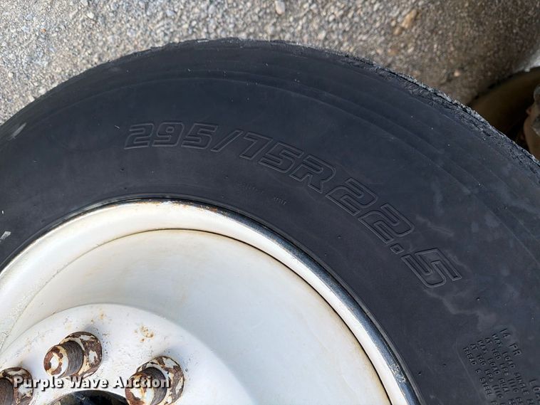 image for item FK2177 2000 Kenworth T800 water truck