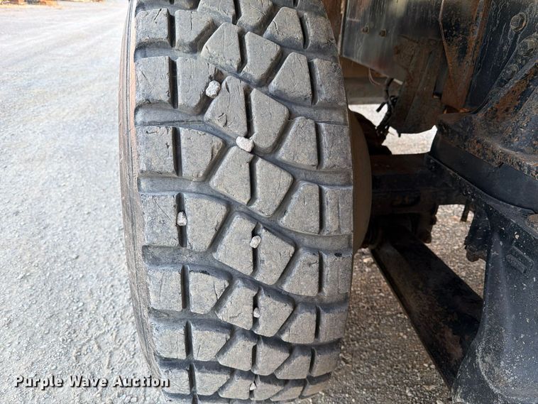 image for item FK2177 2000 Kenworth T800 water truck