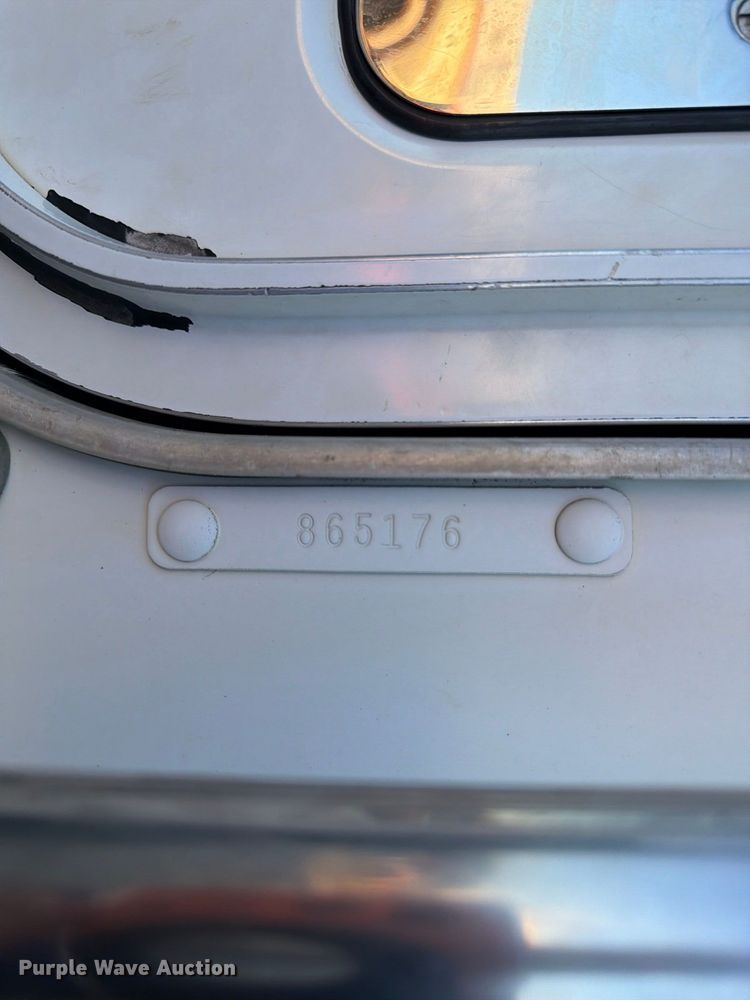 image for item FK2177 2000 Kenworth T800 water truck