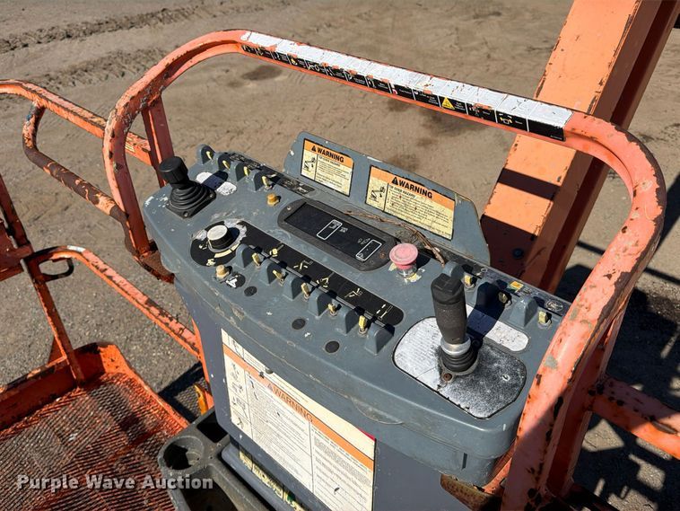 image for item FK2221 2004 JLG 1250AJP boom lift