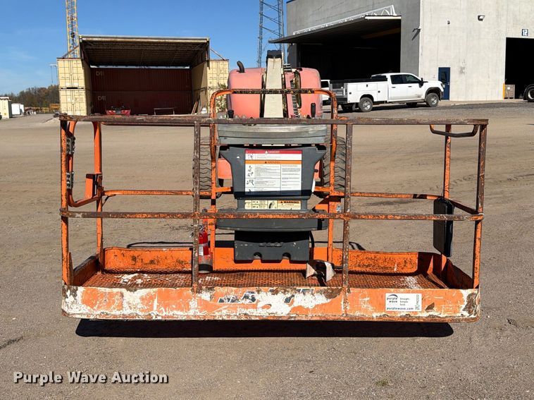image for item FK2222 1997 JLG 600S boom lift
