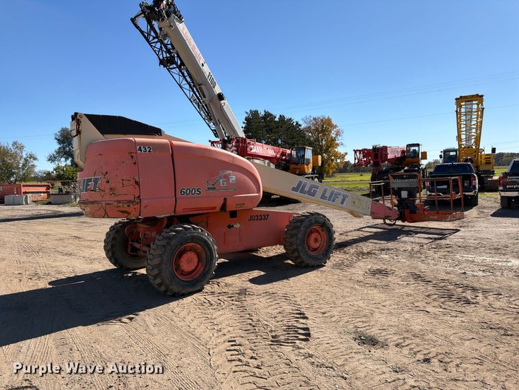 image for item FK2222 1997 JLG 600S boom lift