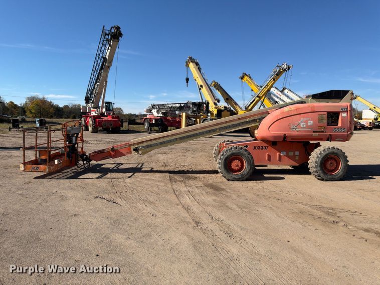 image for item FK2222 1997 JLG 600S boom lift