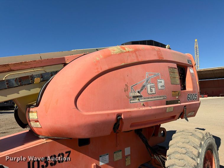 image for item FK2222 1997 JLG 600S boom lift