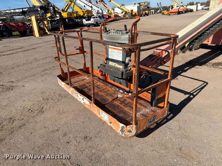image for item FK2222 1997 JLG 600S boom lift