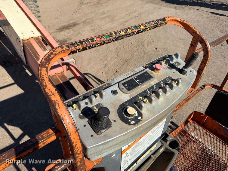 image for item FK2222 1997 JLG 600S boom lift