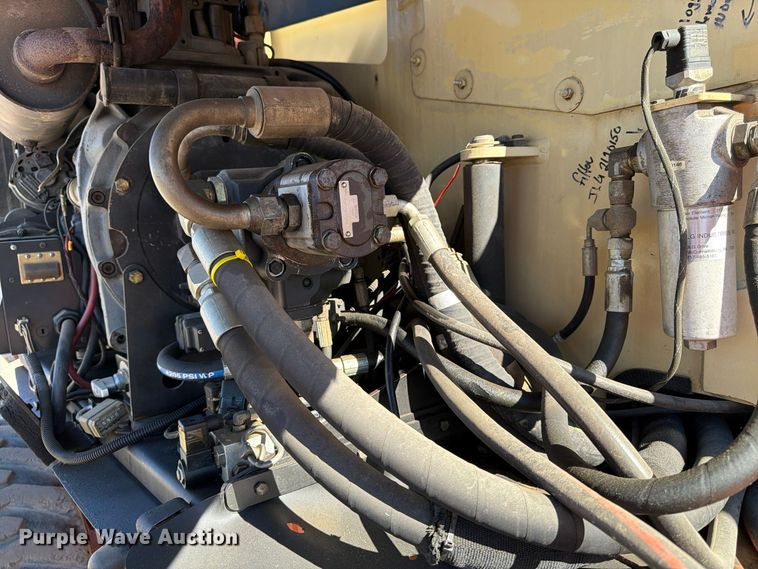 image for item FK2222 1997 JLG 600S boom lift