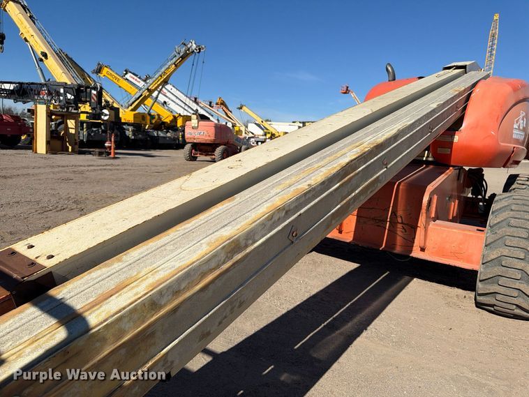 image for item FK2223 1998 JLG 600S boom lift
