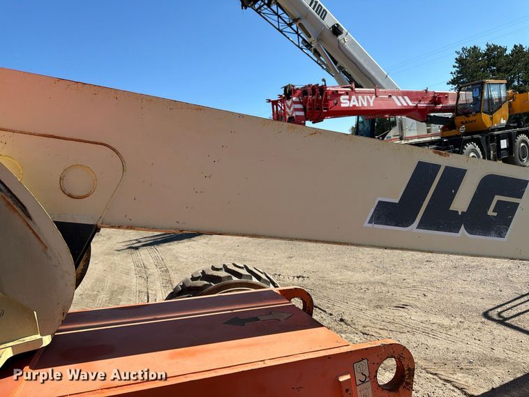image for item FK2223 1998 JLG 600S boom lift