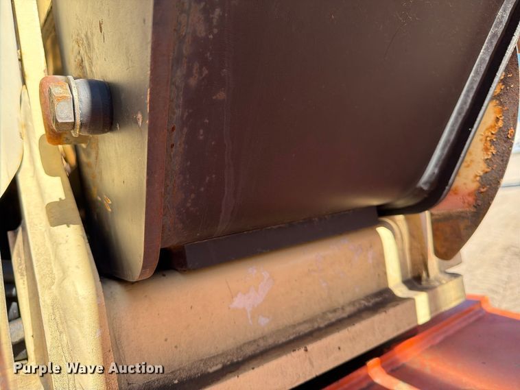image for item FK2223 1998 JLG 600S boom lift