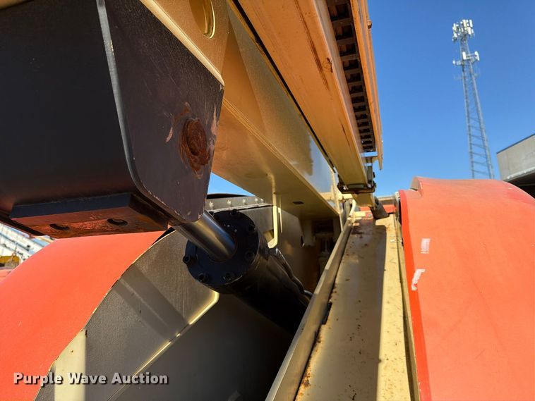 image for item FK2223 1998 JLG 600S boom lift