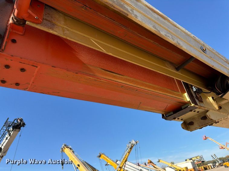 image for item FK2223 1998 JLG 600S boom lift