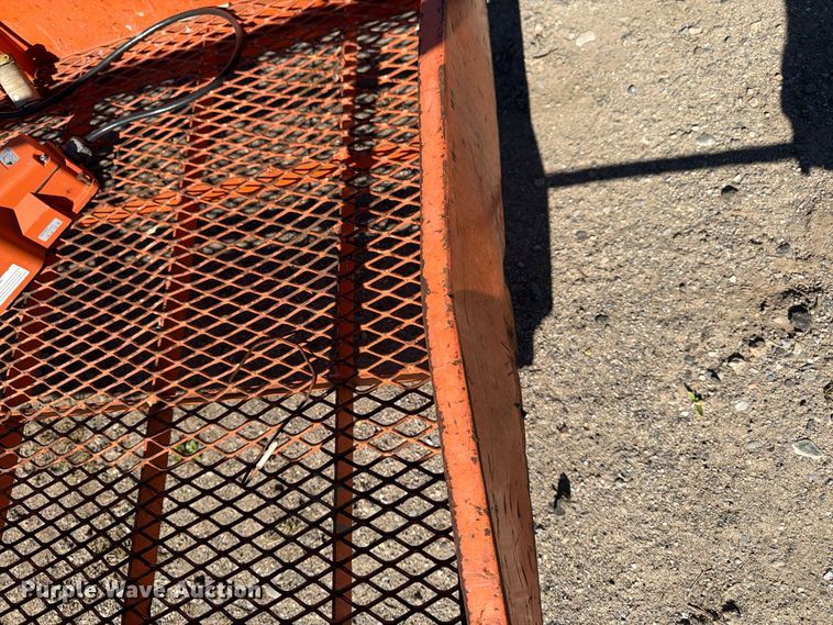 image for item FK2223 1998 JLG 600S boom lift