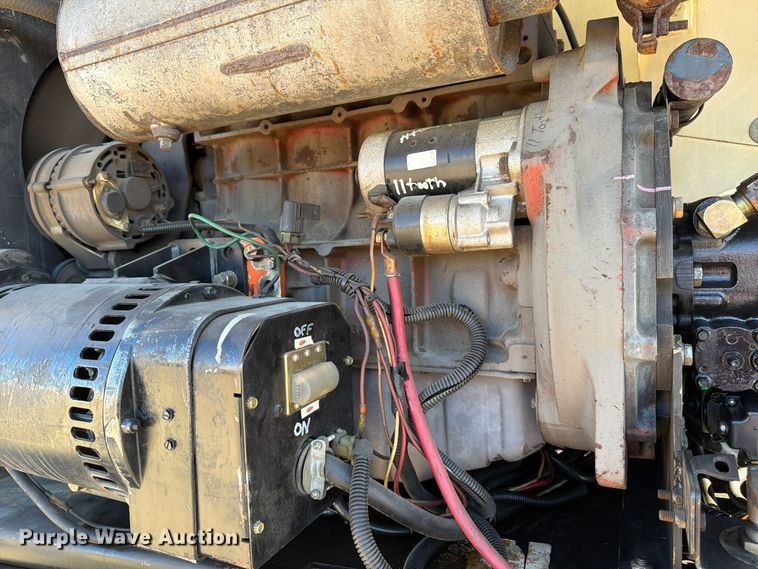 image for item FK2223 1998 JLG 600S boom lift