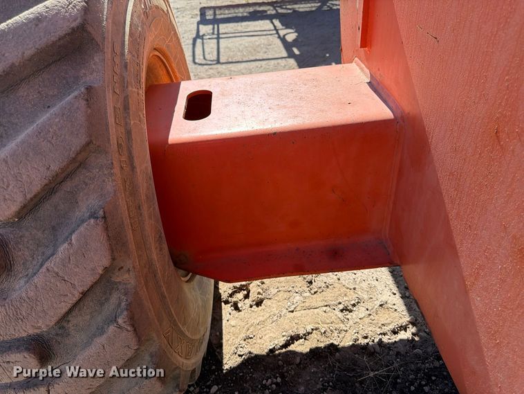 image for item FK2223 1998 JLG 600S boom lift