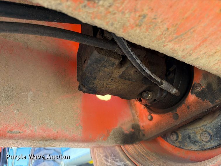 image for item FK2223 1998 JLG 600S boom lift