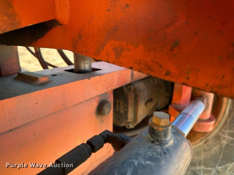 image for item FK2223 1998 JLG 600S boom lift