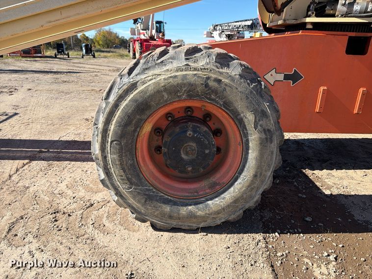 image for item FK2223 1998 JLG 600S boom lift
