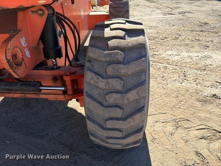 image for item FK2223 1998 JLG 600S boom lift