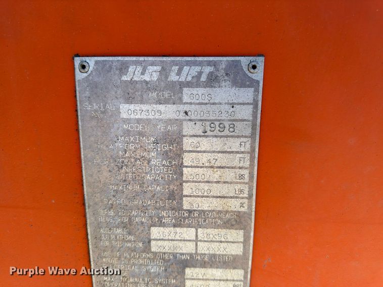 image for item FK2223 1998 JLG 600S boom lift