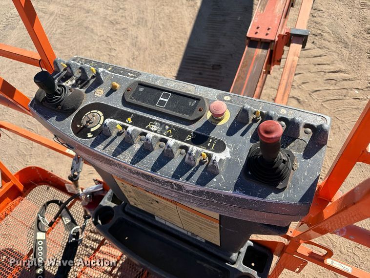 image for item FK2224 JLG 600SC boom lift