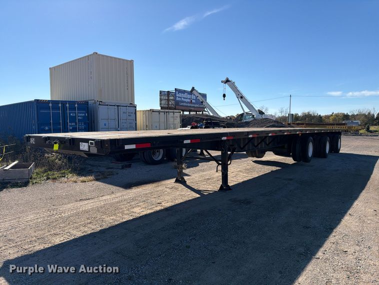 image for item FK2225 1994 Fruehauf flatbed trailer