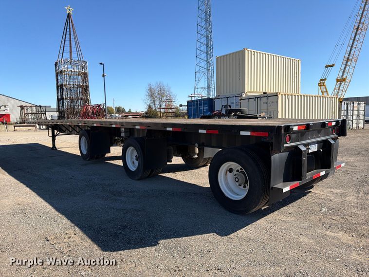 image for item FK2225 1994 Fruehauf flatbed trailer