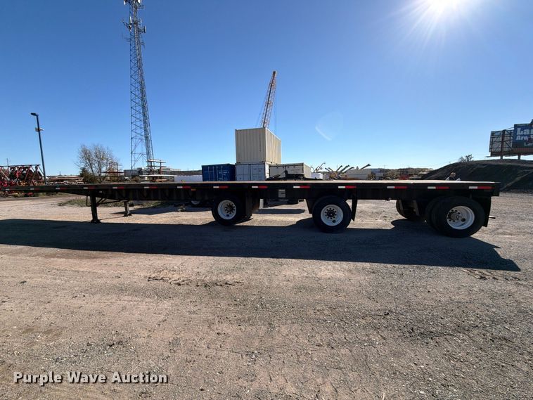 image for item FK2225 1994 Fruehauf flatbed trailer