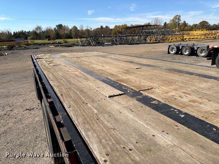 image for item FK2225 1994 Fruehauf flatbed trailer