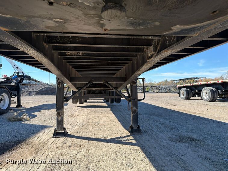 image for item FK2225 1994 Fruehauf flatbed trailer