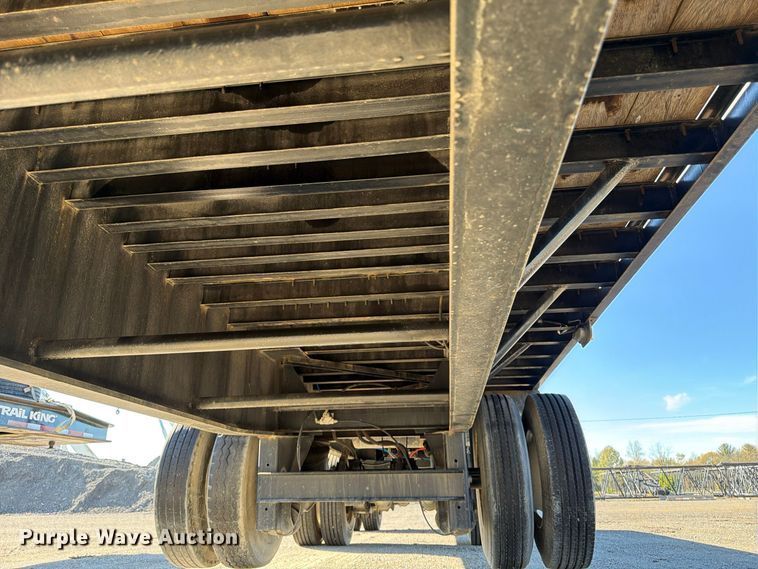 image for item FK2225 1994 Fruehauf flatbed trailer