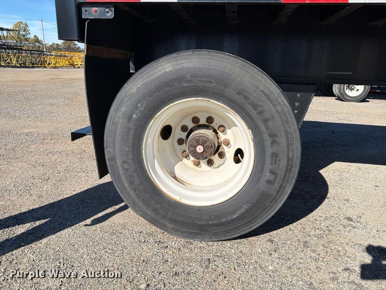 image for item FK2225 1994 Fruehauf flatbed trailer