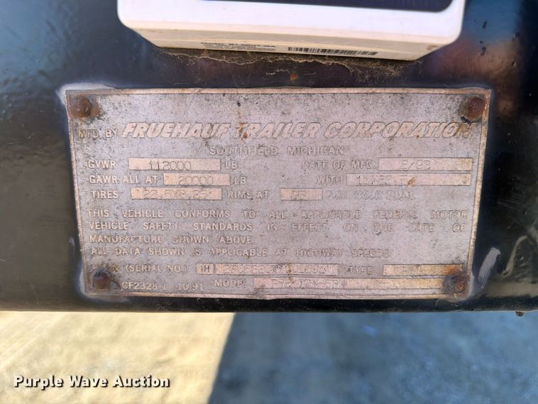 image for item FK2225 1994 Fruehauf flatbed trailer
