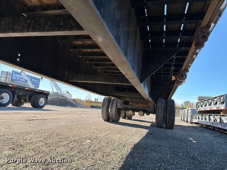 image for item FK2226 1995 Utility Trailer Manufacturer flatbed trailer