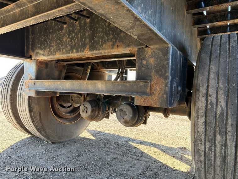 image for item FK2226 1995 Utility Trailer Manufacturer flatbed trailer