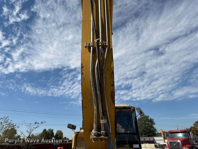 image for item FK3834 1999 Caterpillar M320 wheeled excavator