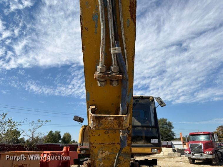 image for item FK3834 1999 Caterpillar M320 wheeled excavator