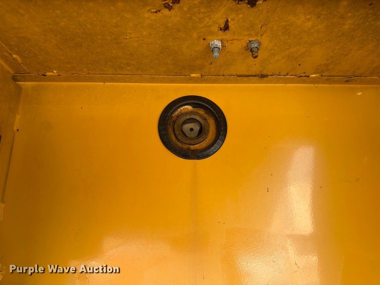 image for item FK3834 1999 Caterpillar M320 wheeled excavator